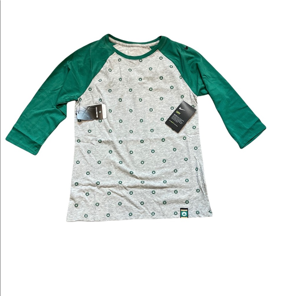 Boston Celtics Nike Women’s 3/4 Sleeve Performance Raglan All Over Print Shirt